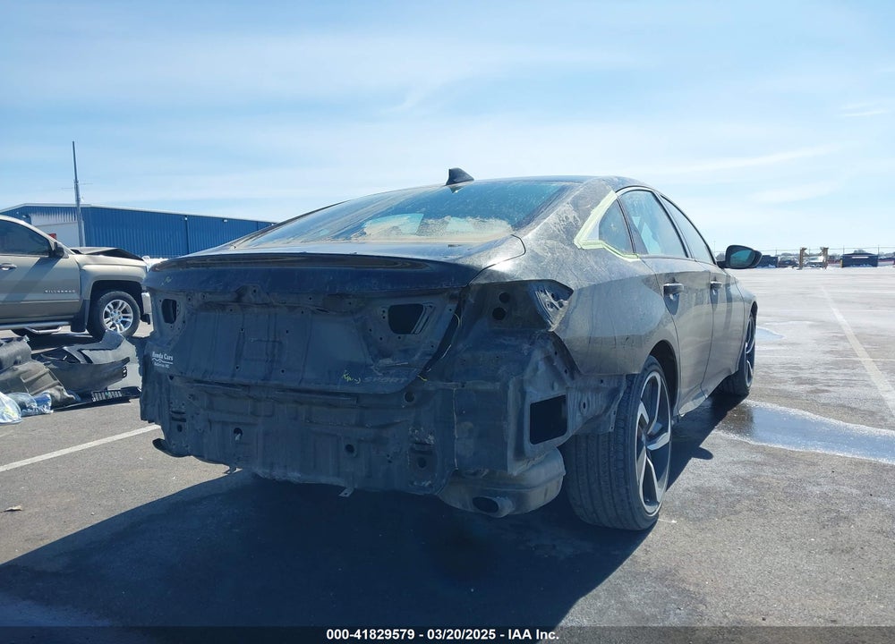2018 HONDA ACCORD VIN: 1HGCV1F32JA159878