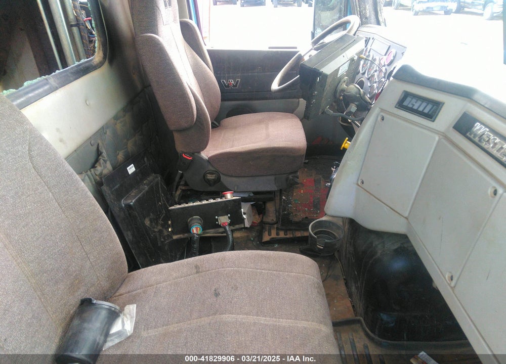 2019 WESTERN STAR 4700 SET FORWARD AXLE VIN: 5KKHAVDV3KPKU9663