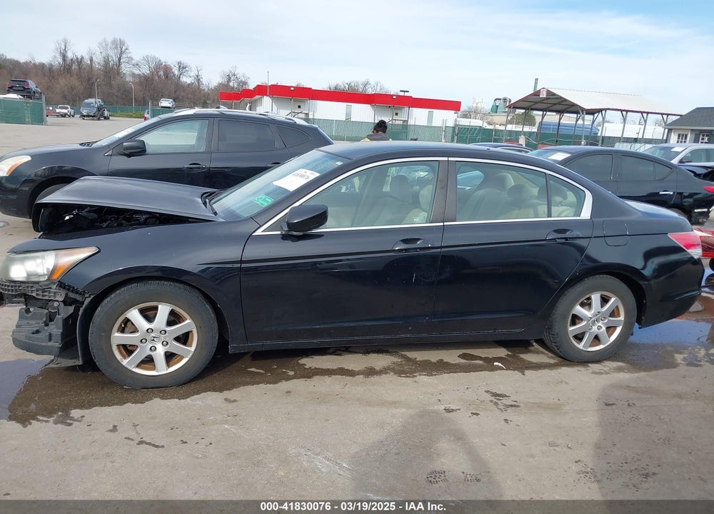 2010 HONDA ACCORD 2.4 LX VIN: 1HGCP2F32AA182187