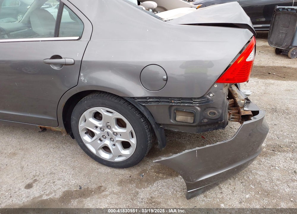 2010 FORD FUSION VIN: 3FAHP0HA4AR306640