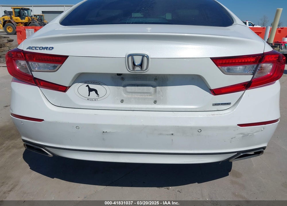 2018 HONDA ACCORD VIN: 1HGCV1F9XJA015855