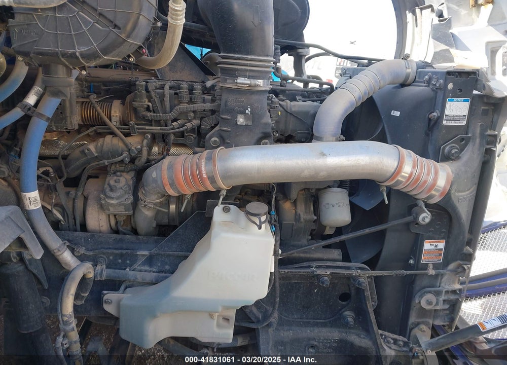 2022 KENWORTH T680 VIN: 1XKYDK9X3NJ147020