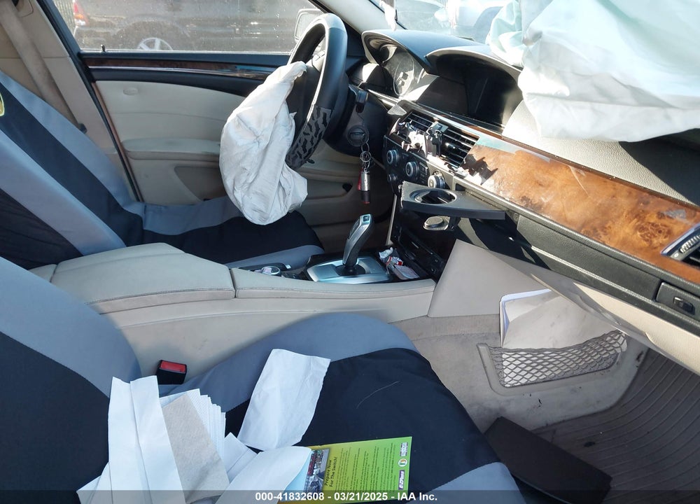 2010 BMW 528 VIN: WBANU5C51AC124564