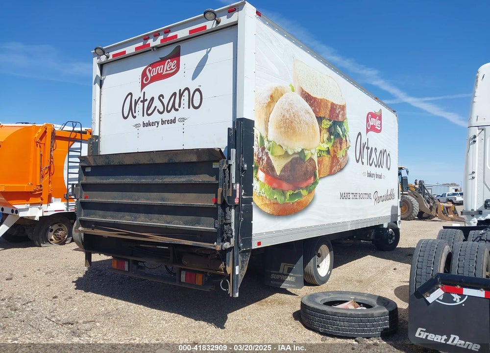 2014 ISUZU NPR GAS REG VIN: 54DC4W1C1ES805011