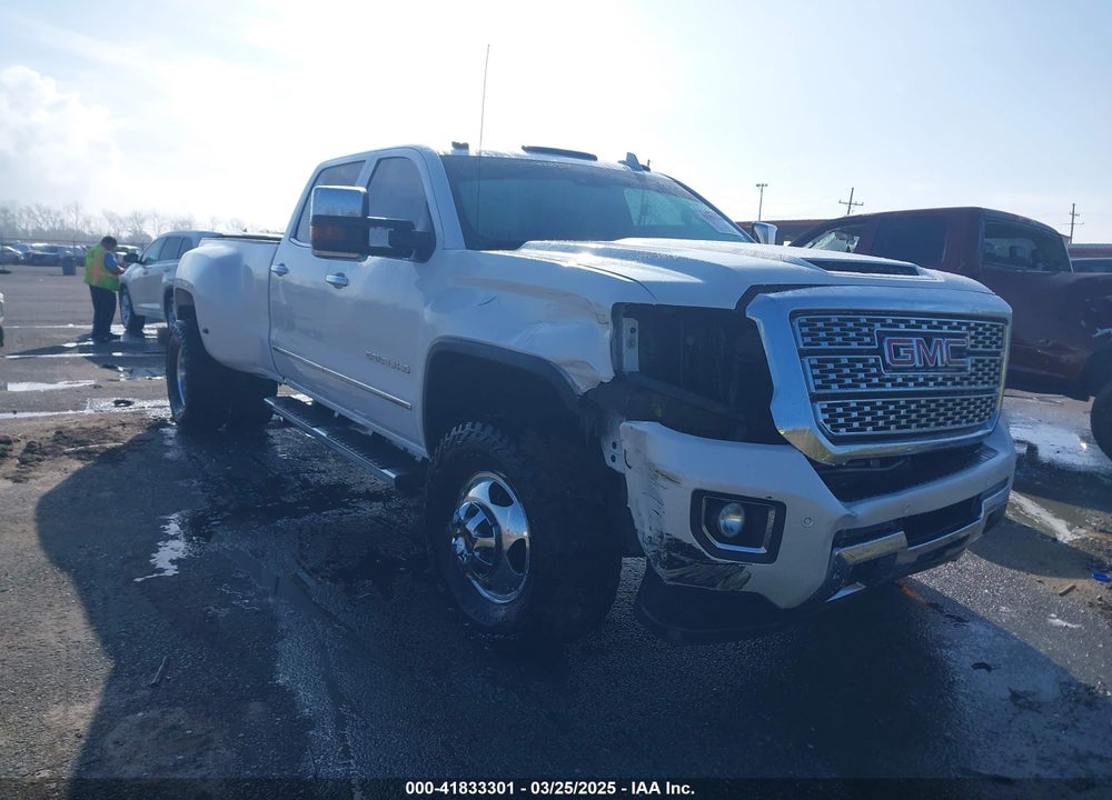 2019 GMC SIERRA 3500HD DENALI VIN: 1GT42WEY6KF115182