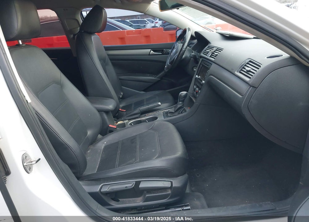 2015 VOLKSWAGEN PASSAT 1.8T SE VIN: 1VWBT7A38FC047055