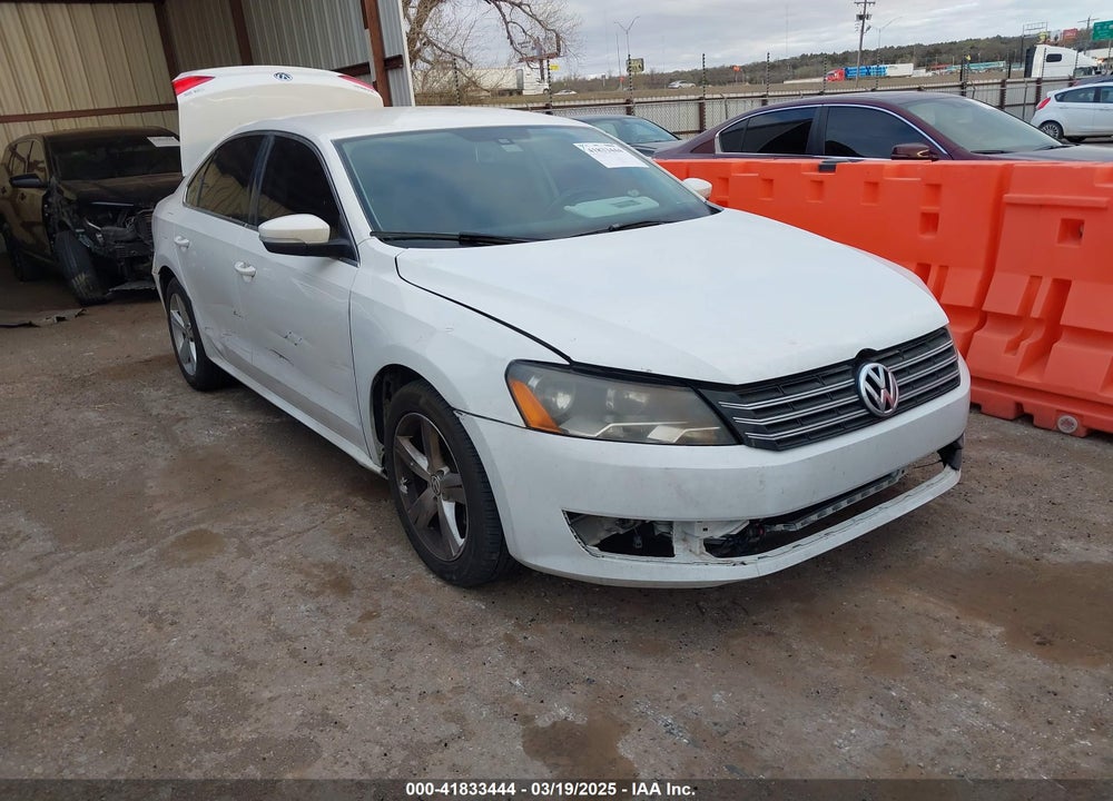2015 VOLKSWAGEN PASSAT 1.8T SE VIN: 1VWBT7A38FC047055