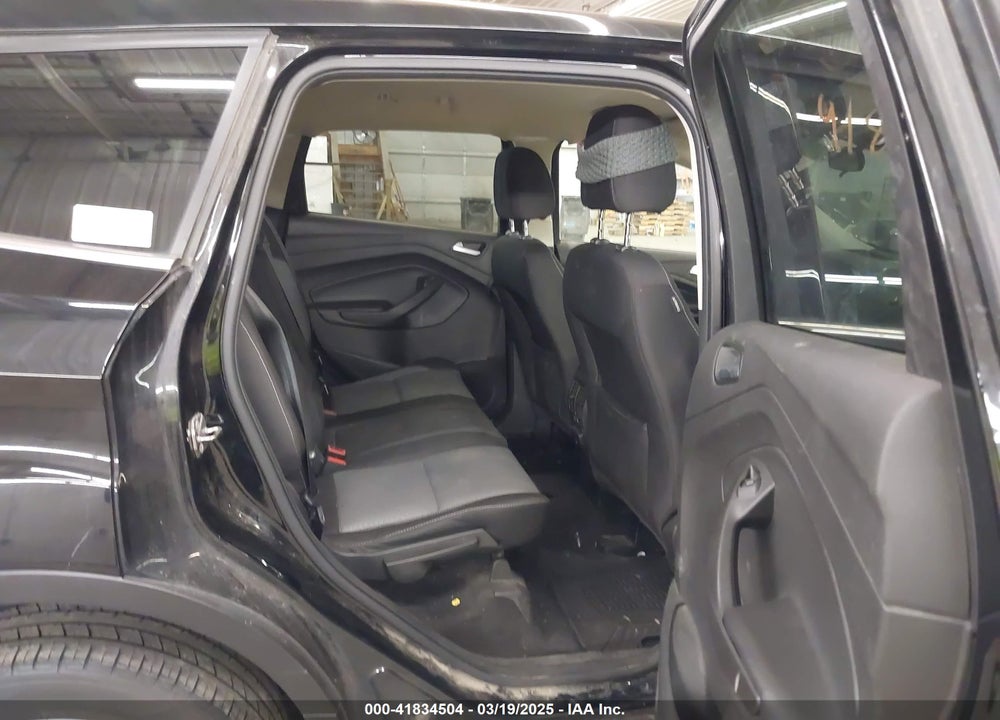2017 FORD ESCAPE VIN: 1FMCU9G91HUE36530