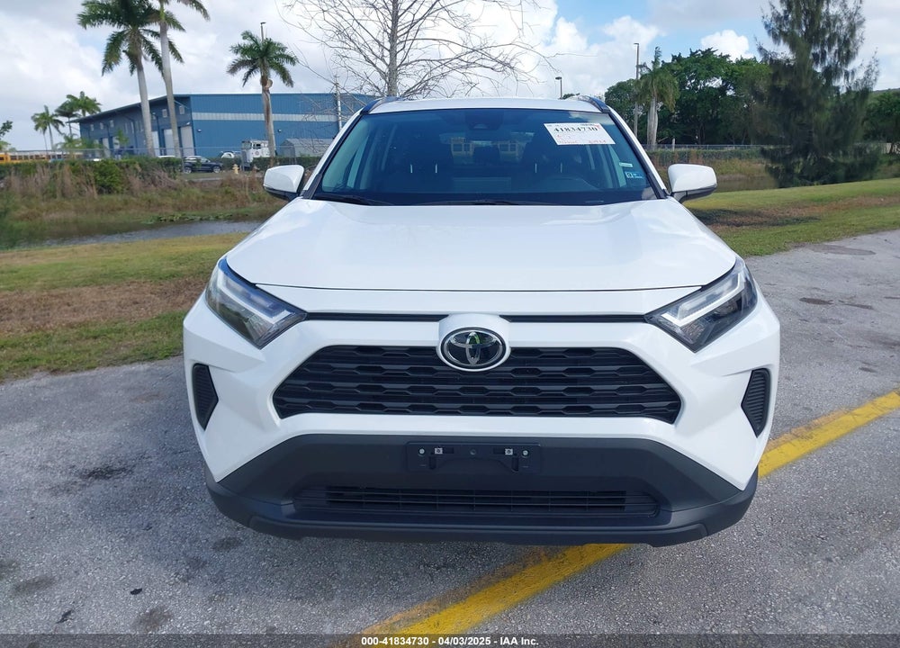 2022 TOYOTA RAV4 XLE VIN: 2T3P1RFV2NW299156