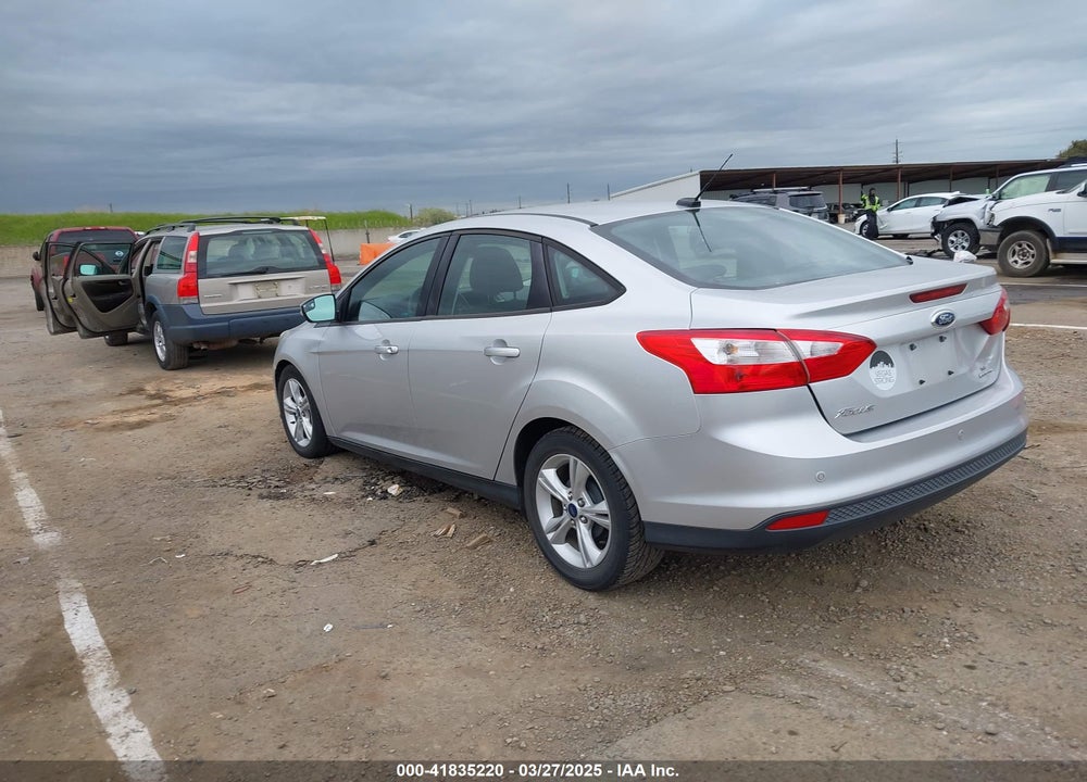 2014 FORD FOCUS VIN: 1FADP3F24EL461611