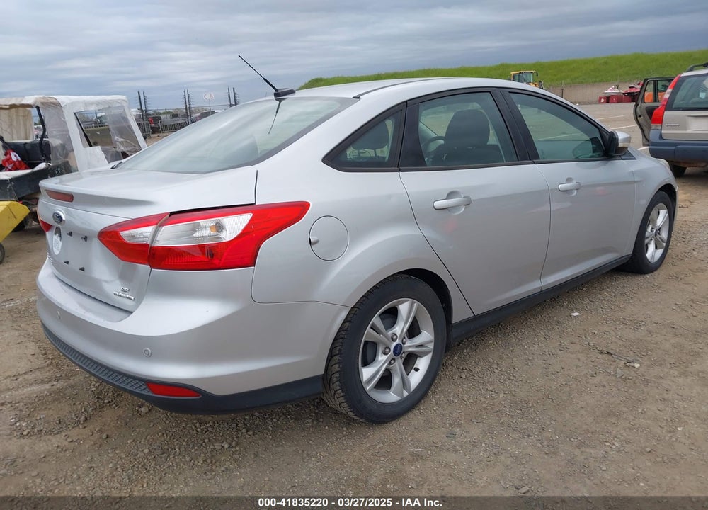 2014 FORD FOCUS VIN: 1FADP3F24EL461611