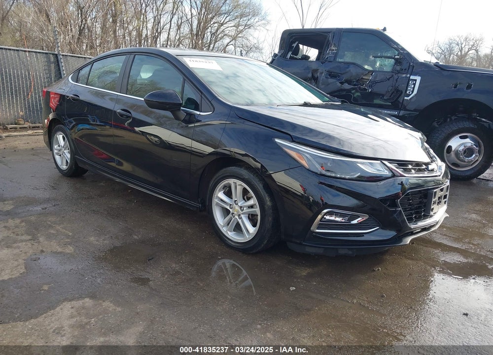 2017 CHEVROLET CRUZE LT AUTO VIN: 1G1BE5SM1H7172444