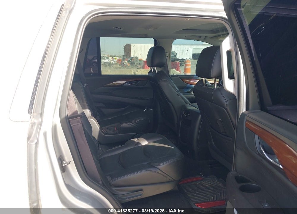 2016 CADILLAC ESCALADE LUXURY COLLECTION VIN: 1GYS4BKJ7GR315425