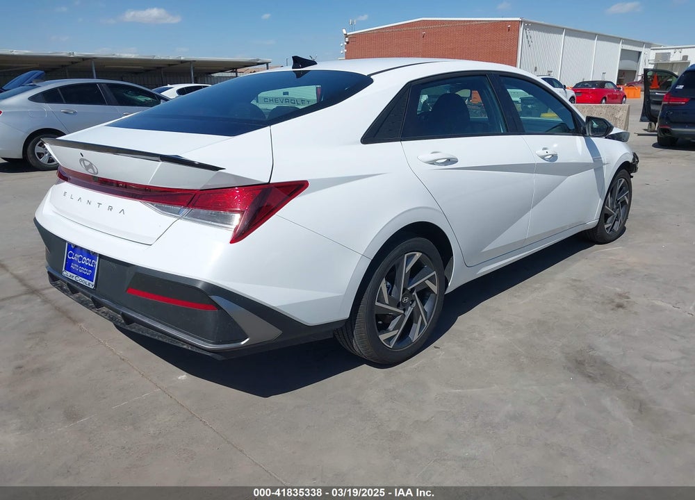 2025 HYUNDAI ELANTRA VIN: KMHLM4DG6SU939998