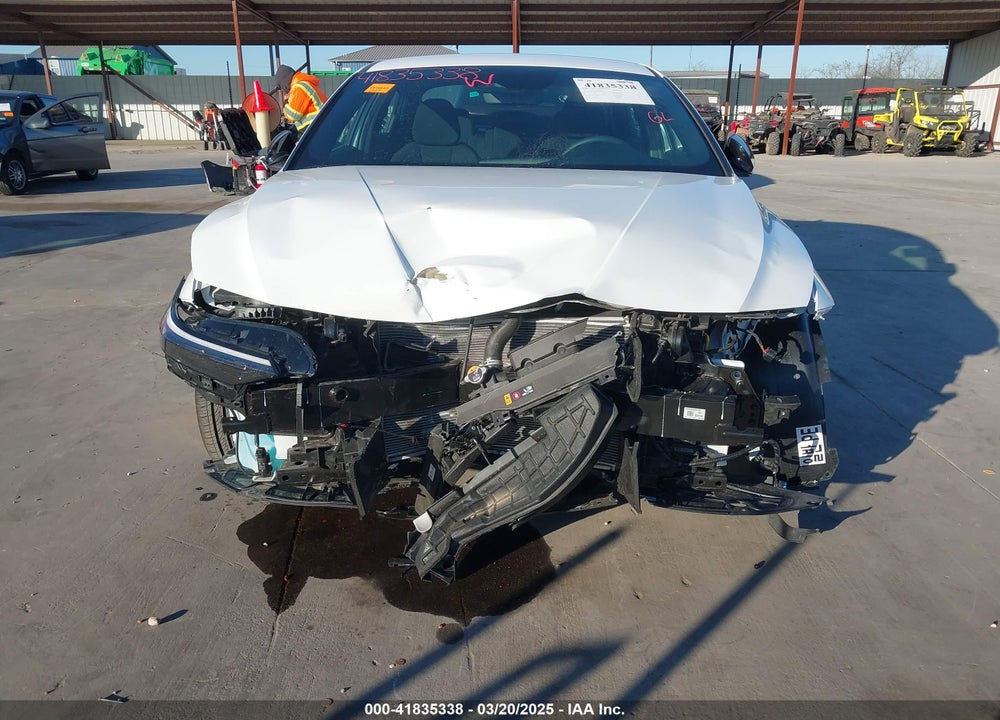 2025 HYUNDAI ELANTRA VIN: KMHLM4DG6SU939998