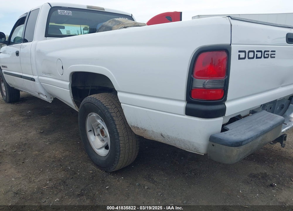 2001 DODGE RAM 1500 ST VIN: 3B7HC13Z11G208590