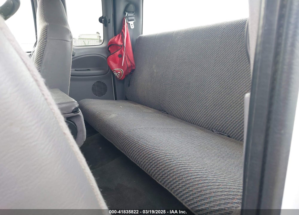 2001 DODGE RAM 1500 ST VIN: 3B7HC13Z11G208590