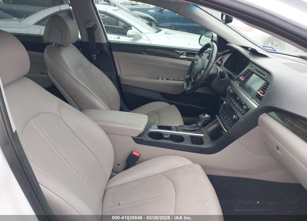 2016 HYUNDAI SONATA VIN: 5NPE34AFXGH392165