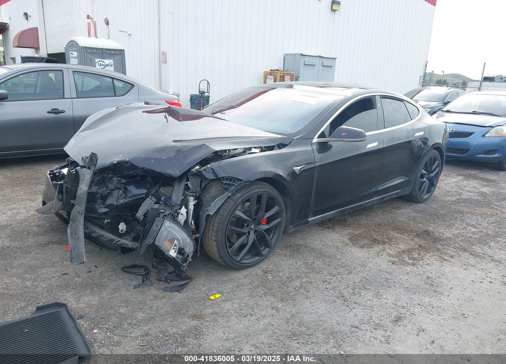 2016 TESLA MODEL S VIN: 5YJSA1E4XGF171681