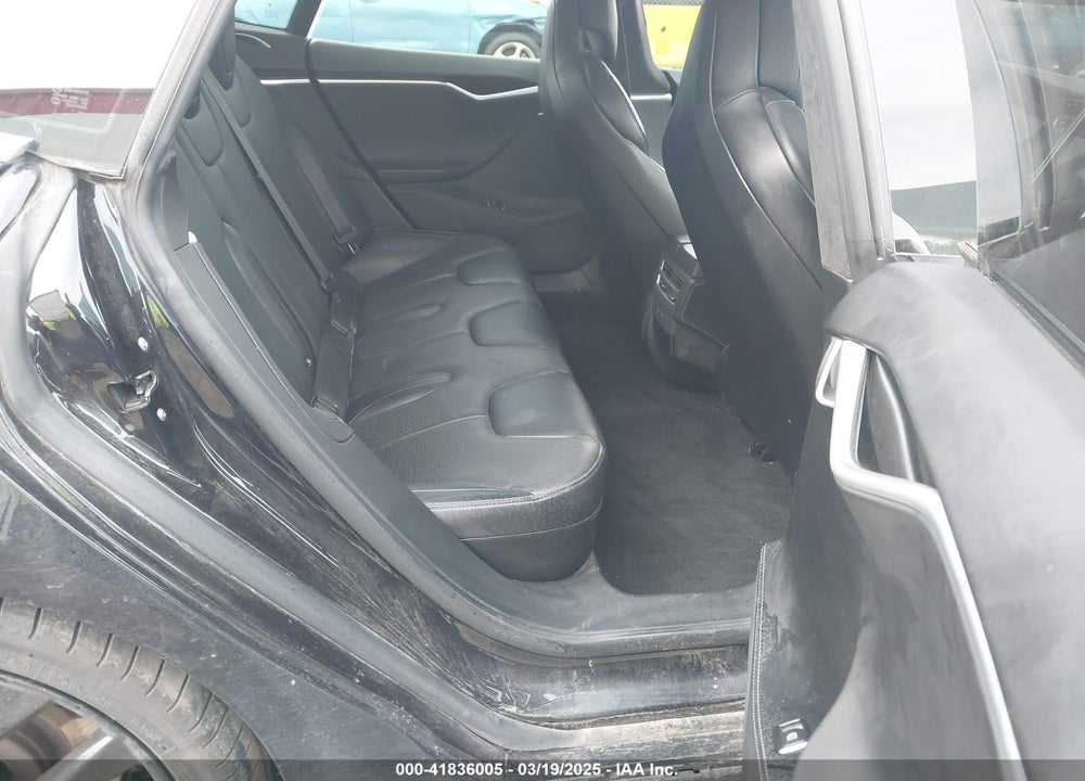 2016 TESLA MODEL S VIN: 5YJSA1E4XGF171681