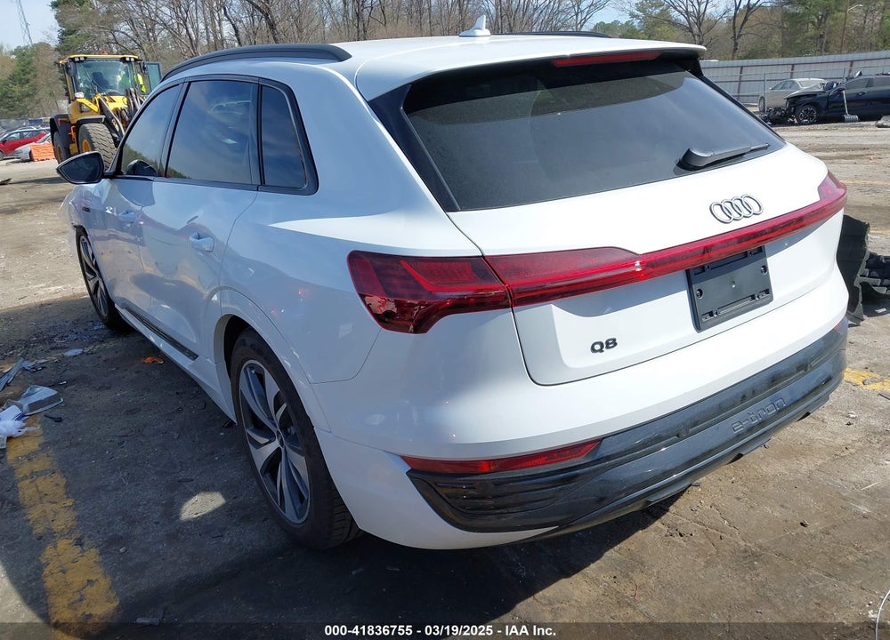 2024 AUDI Q8 E-TRON PREMIUM QUATTRO VIN: WA14AAGE6RB058129