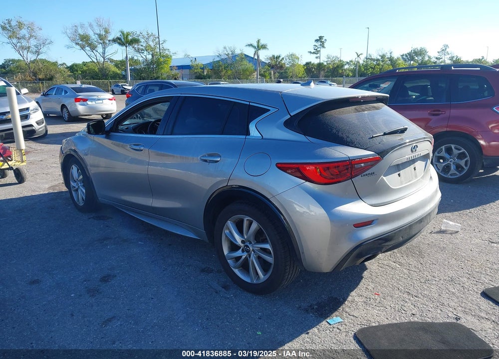 2017 INFINITI QX30 VIN: SJKCH5CP8HA033889