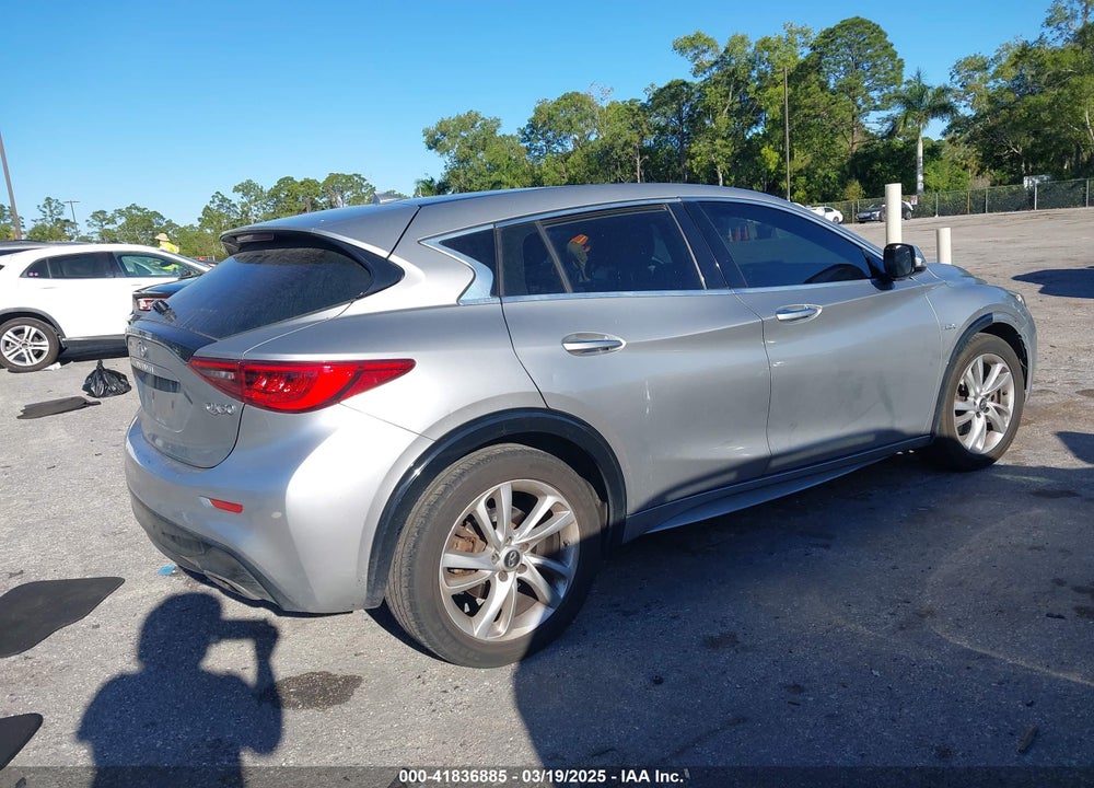 2017 INFINITI QX30 VIN: SJKCH5CP8HA033889