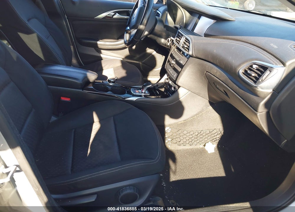 2017 INFINITI QX30 VIN: SJKCH5CP8HA033889