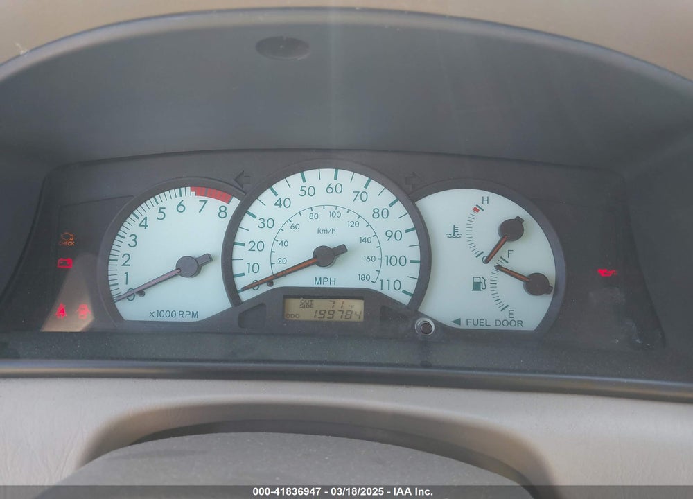 2004 TOYOTA COROLLA LE VIN: 1NXBR32E04Z333348