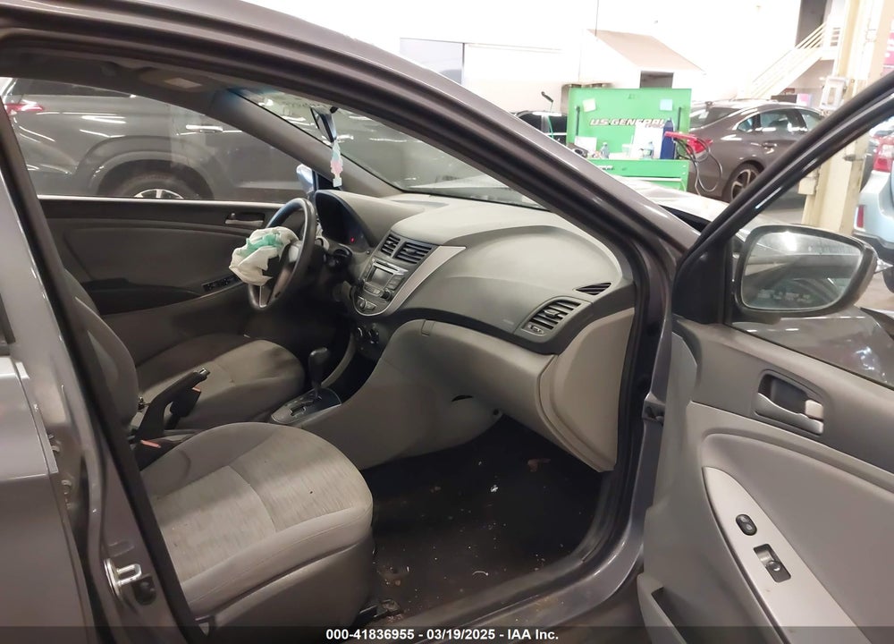 2016 HYUNDAI ACCENT VIN: KMHCT4AE7GU119605