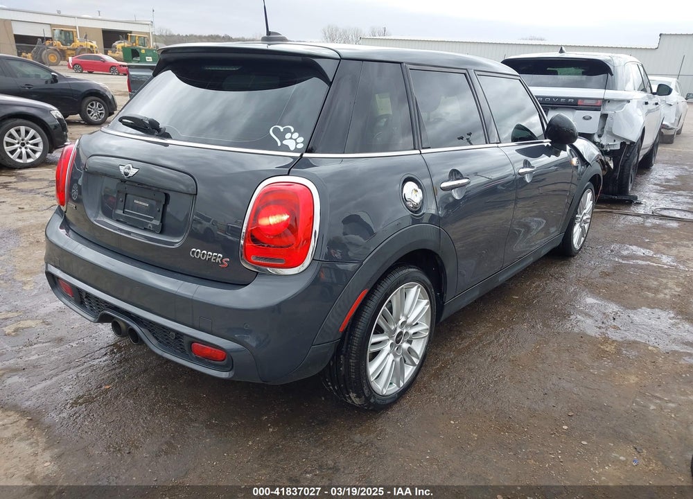 2017 MINI HARDTOP COOPER S VIN: WMWXU3C3XH2F49201