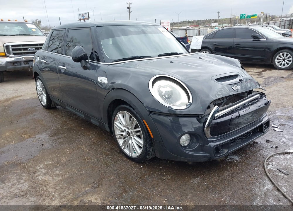 2017 MINI HARDTOP COOPER S VIN: WMWXU3C3XH2F49201