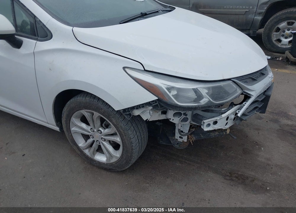 2019 CHEVROLET CRUZE LS VIN: 1G1BC5SM3K7153066