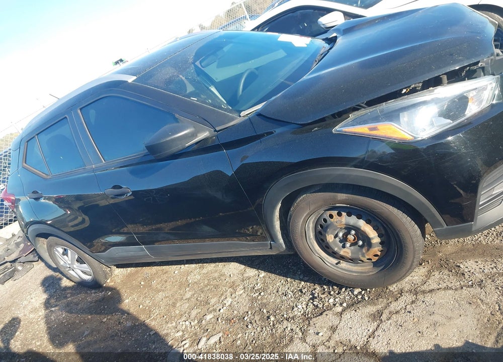 2018 NISSAN KICKS VIN: 3N1CP5CUXJL515082