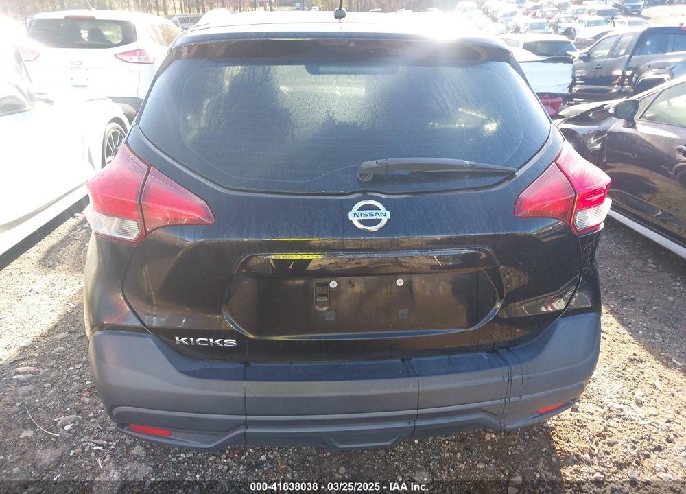 2018 NISSAN KICKS VIN: 3N1CP5CUXJL515082