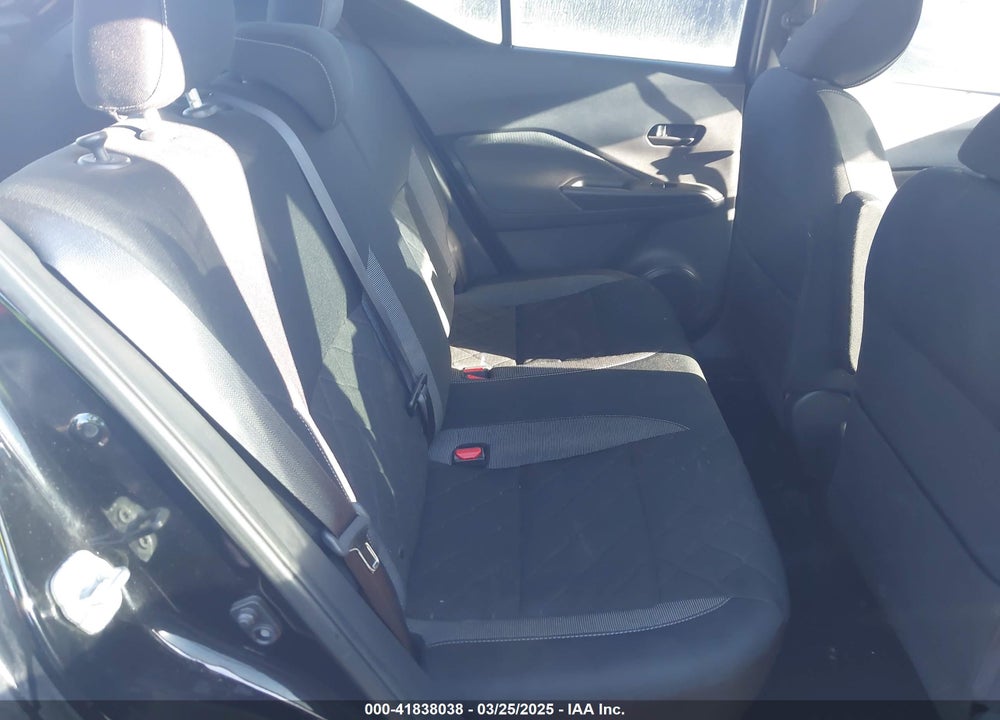 2018 NISSAN KICKS VIN: 3N1CP5CUXJL515082