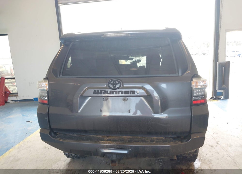 2018 TOYOTA 4RUNNER SR5 VIN: JTEBU5JR7J5550156