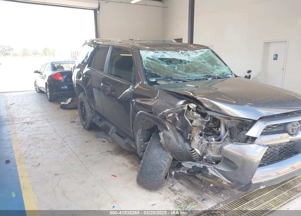 2018 TOYOTA 4RUNNER SR5 VIN: JTEBU5JR7J5550156