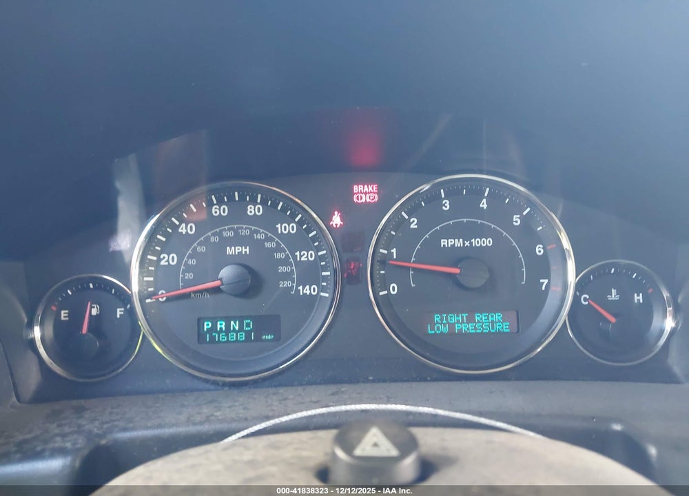 2006 JEEP COMMANDER LIMITED VIN: 1J8HG58206C124707