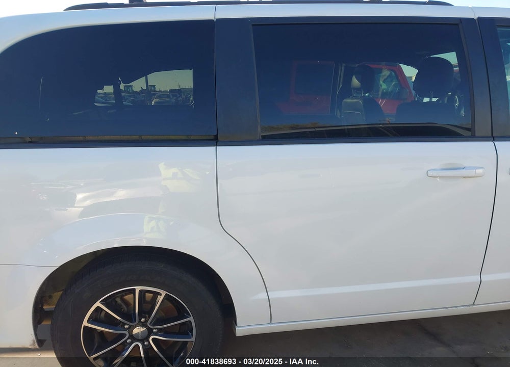 2019 DODGE GRAND CARAVAN VIN: 2C4RDGEG7KR565218