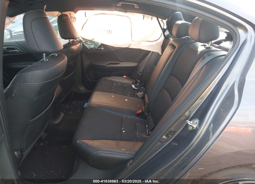 2016 HONDA ACCORD VIN: 1HGCR2F52GA161036