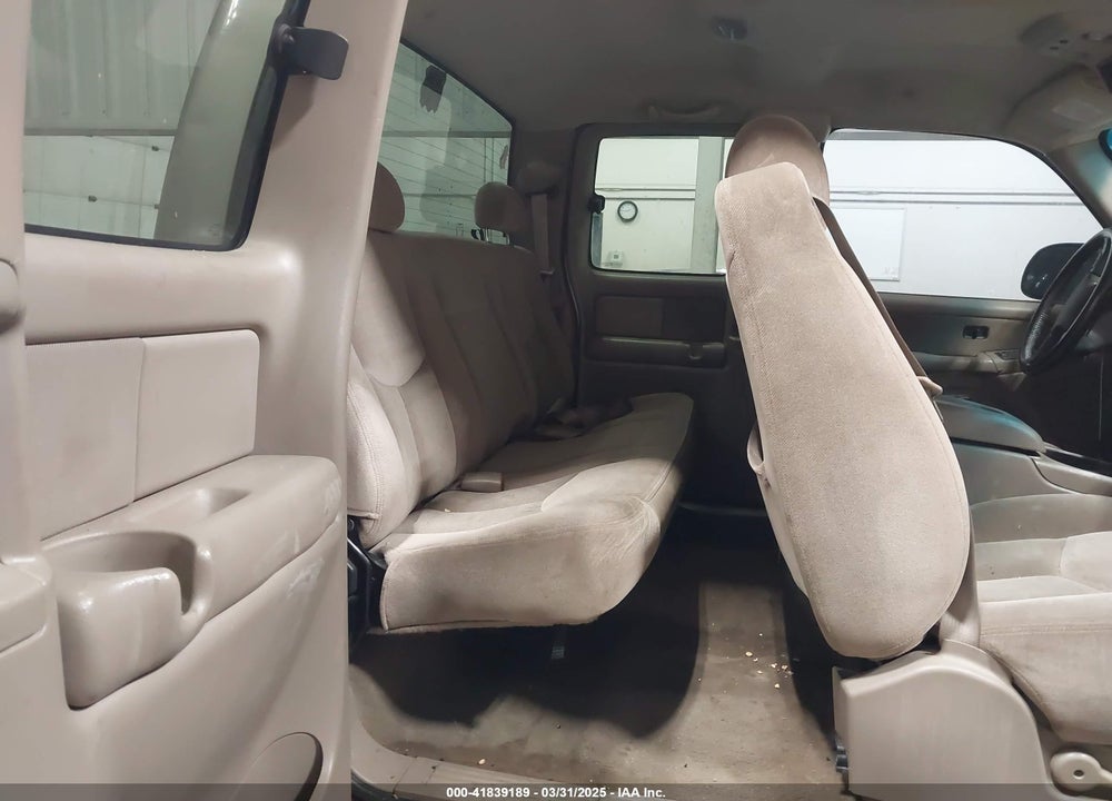 2003 CHEVROLET SILVERADO K2500 HEAVY DUTY VIN: 1GCHK29G43E157174