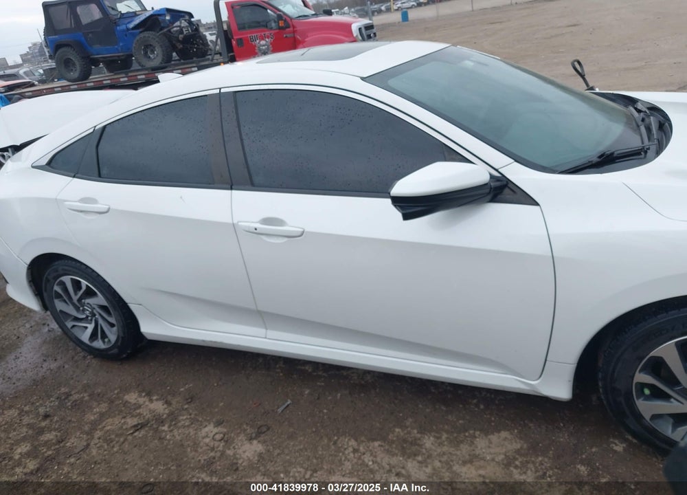 2018 HONDA CIVIC EX VIN: 19XFC2F78JE038859