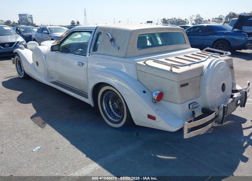 1987 FORD MUSTANG LX VIN: 1FABP40E2HF242293