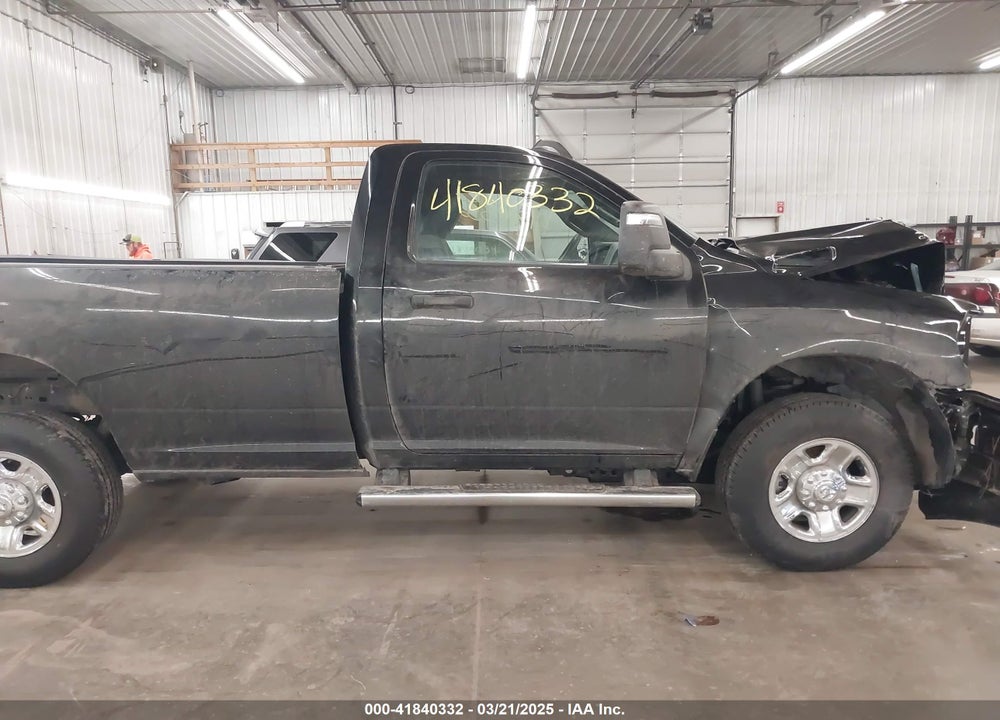2024 RAM 2500 TRADESMAN 4X4 8' BOX VIN: 3C6MR5AJ8RG298602