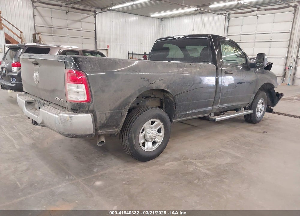 2024 RAM 2500 TRADESMAN 4X4 8' BOX VIN: 3C6MR5AJ8RG298602