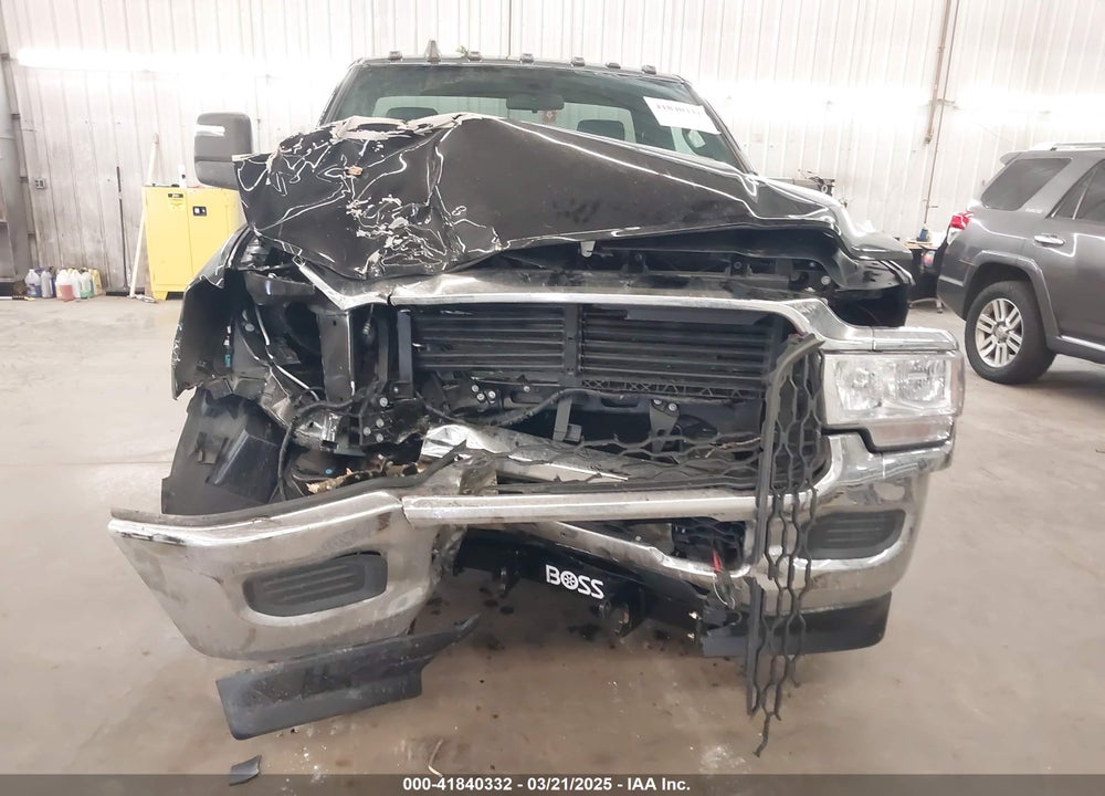 2024 RAM 2500 TRADESMAN 4X4 8' BOX VIN: 3C6MR5AJ8RG298602