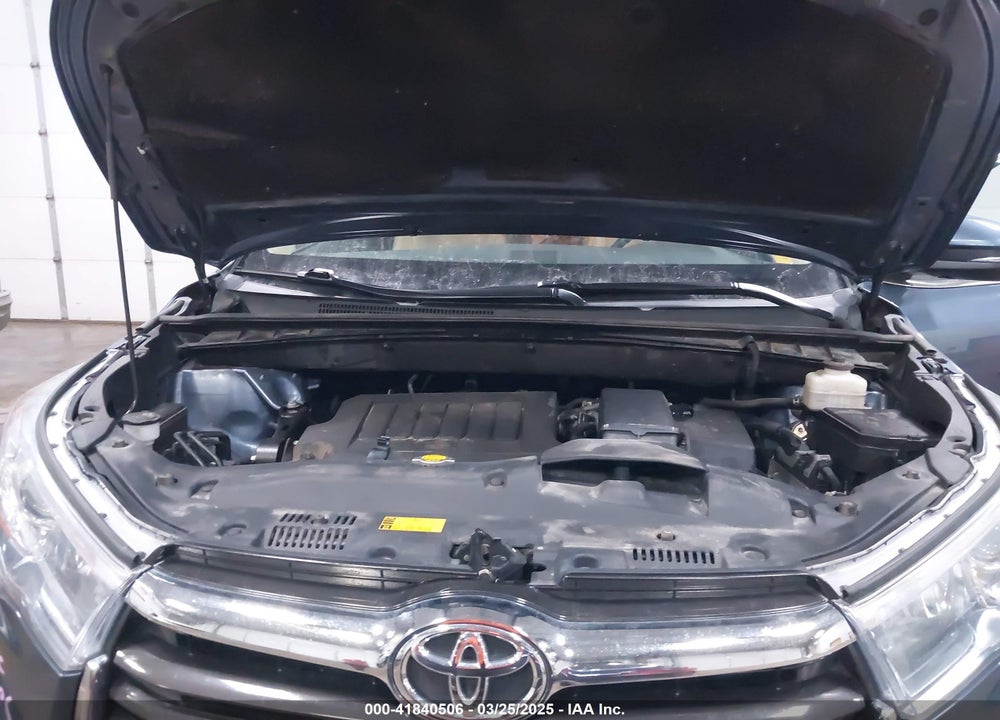 2015 TOYOTA HIGHLANDER VIN: 5TDDKRFH8FS103704