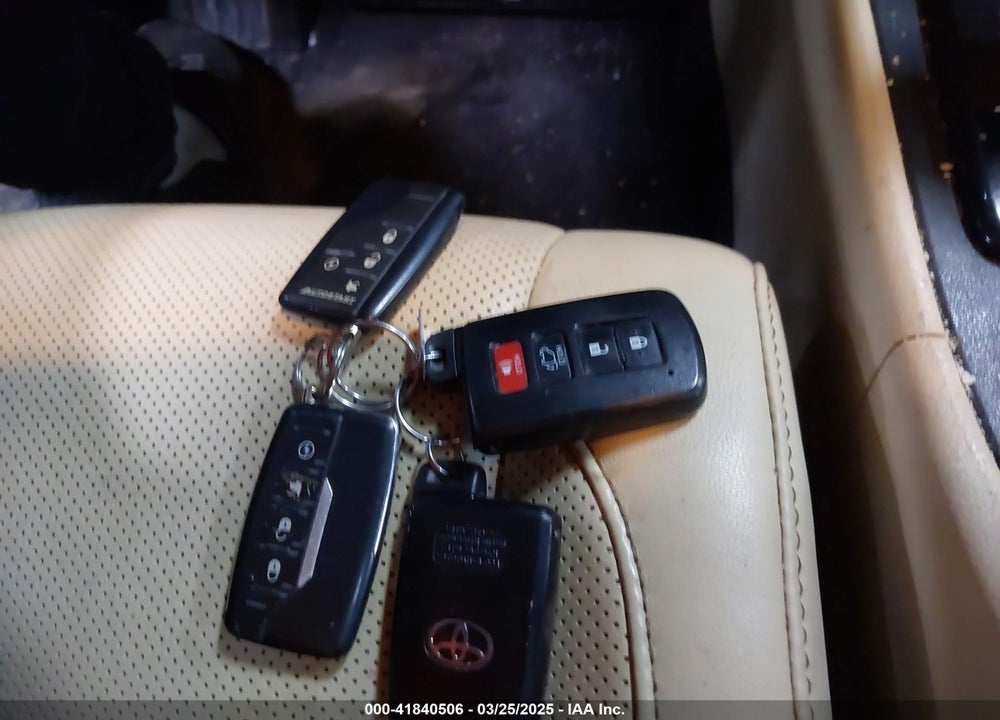 2015 TOYOTA HIGHLANDER VIN: 5TDDKRFH8FS103704