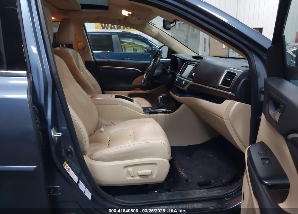 2015 TOYOTA HIGHLANDER VIN: 5TDDKRFH8FS103704